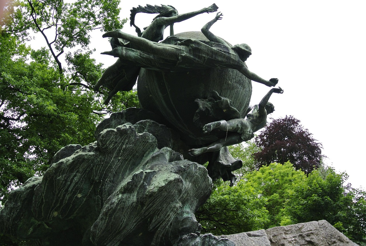 statues,  suica,  countries 관련 여행 정보 이미지